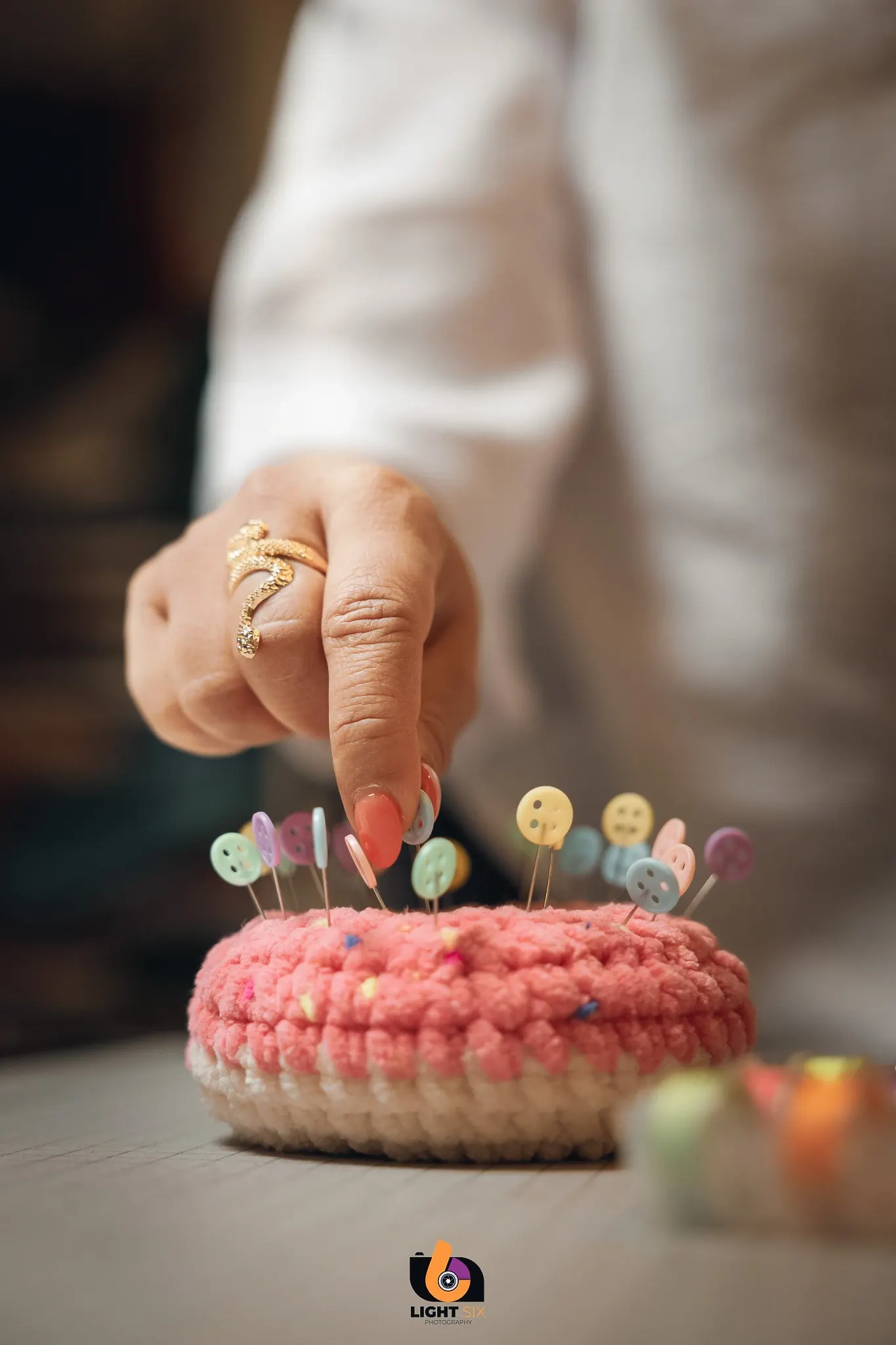 Hem repair at Double Stitch by Sumu in Helsinki, Helman lyhennys